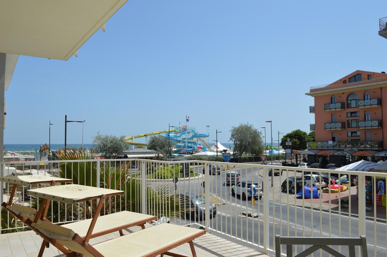 Hotel Riva E Mare ريميني المظهر الخارجي الصورة