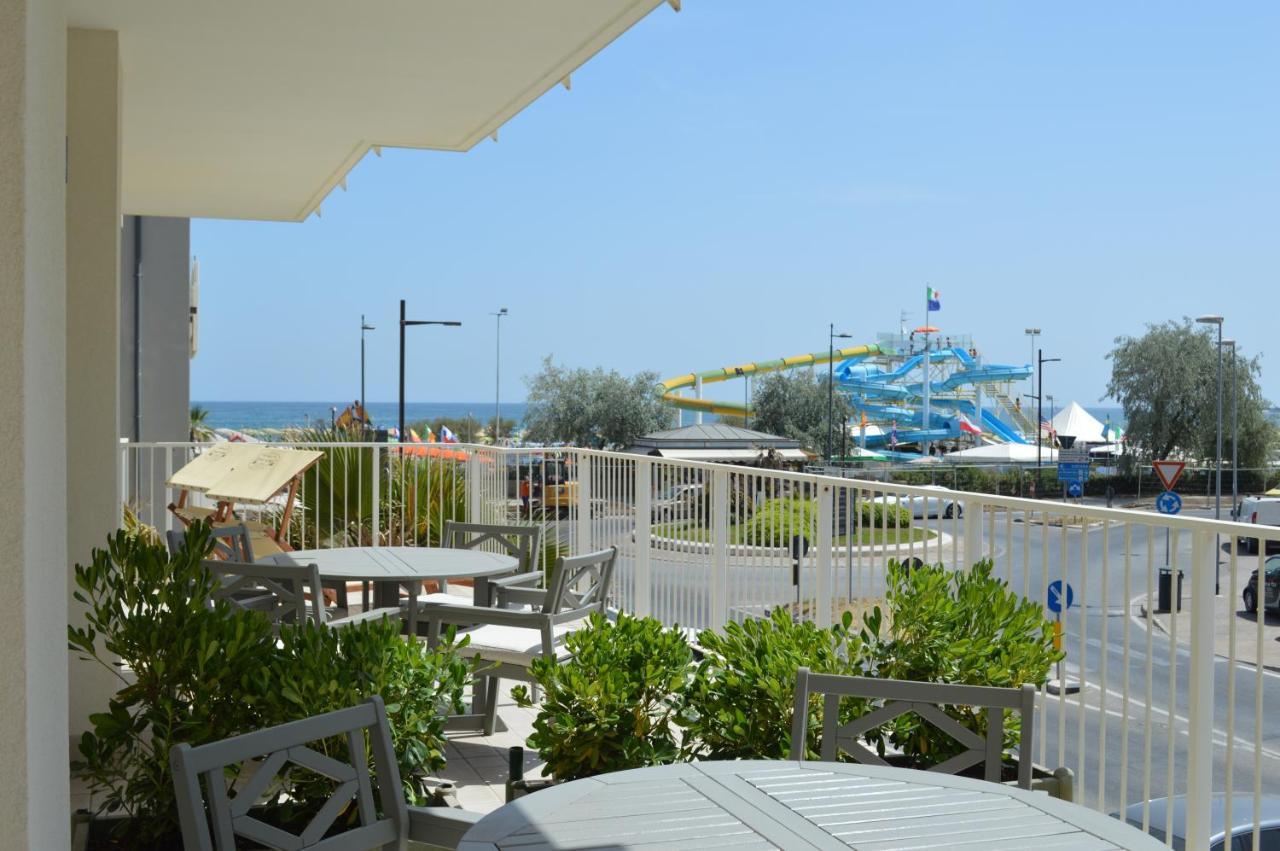 Hotel Riva E Mare ريميني المظهر الخارجي الصورة