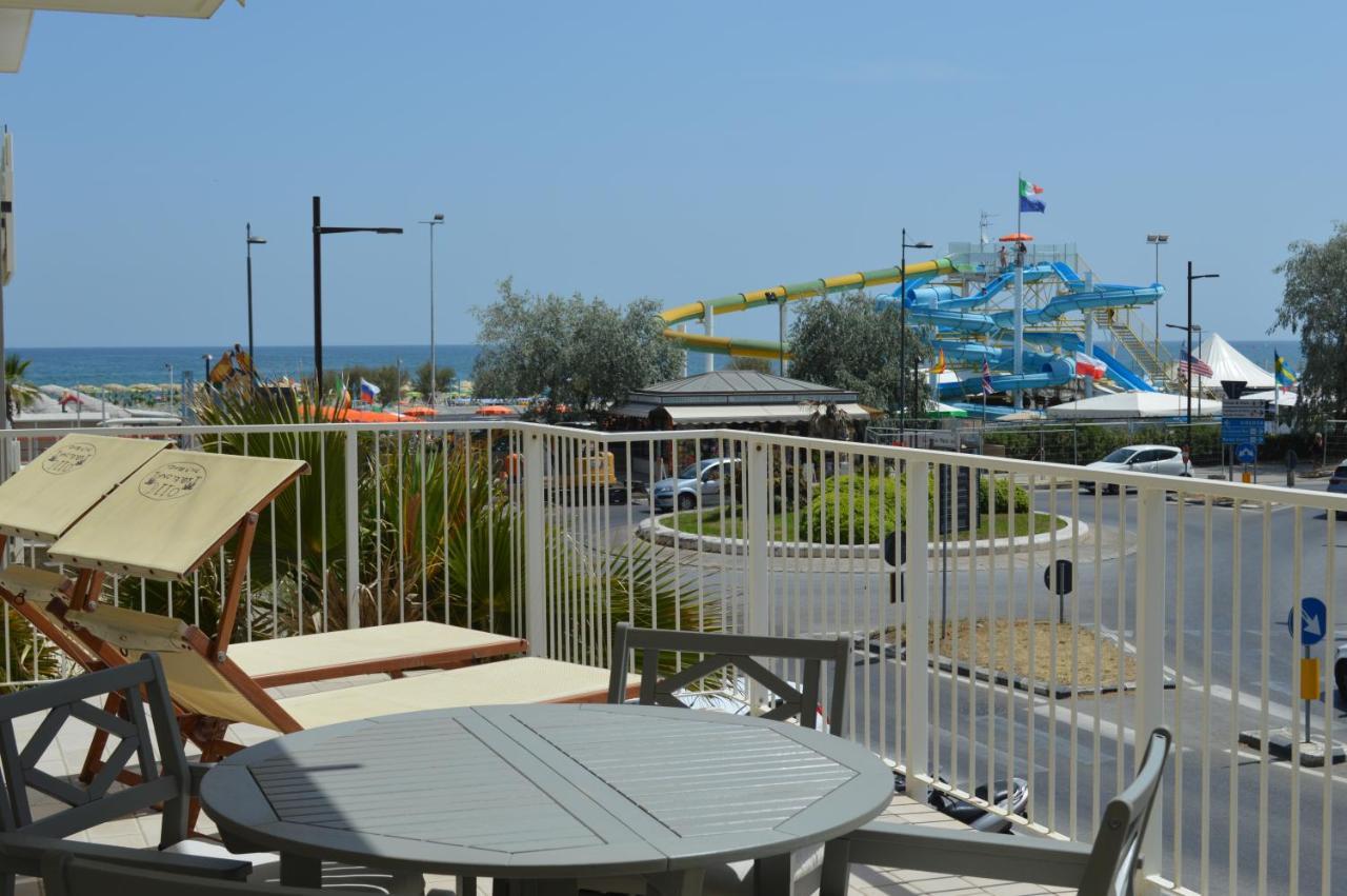 Hotel Riva E Mare ريميني المظهر الخارجي الصورة