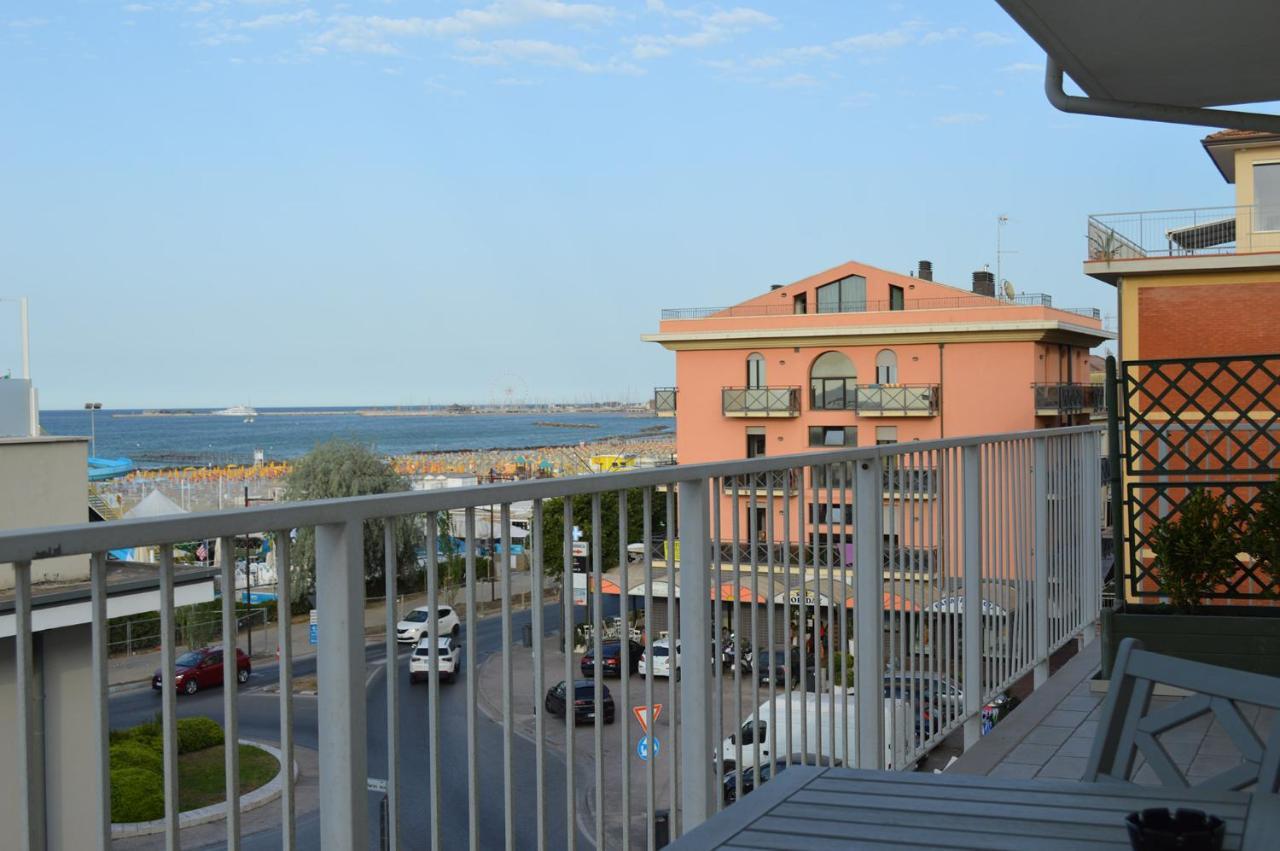 Hotel Riva E Mare ريميني المظهر الخارجي الصورة